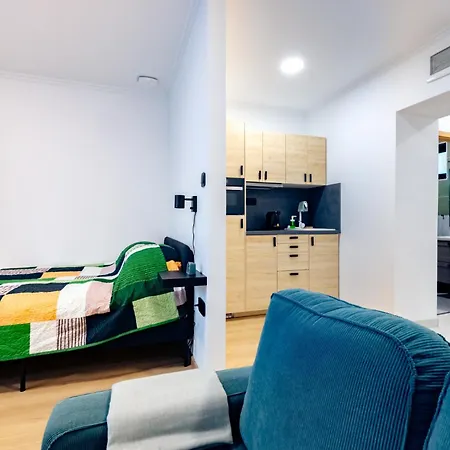 Borg Apartmanhaz Cegled Exterior photo