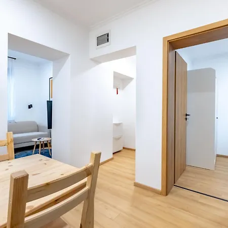 Borg Apartmanhaz Cegled Exterior photo