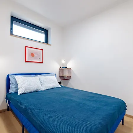 Borg Apartmanhaz Cegled Exterior photo
