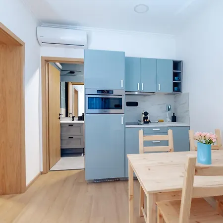 Borg Apartmanhaz Cegled Exterior photo