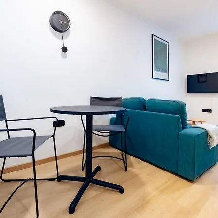Borg Apartmanhaz Cegled Exterior photo