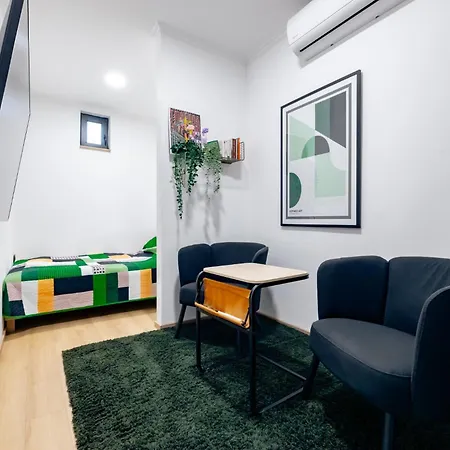 Borg Apartmanhaz Cegled Exterior photo
