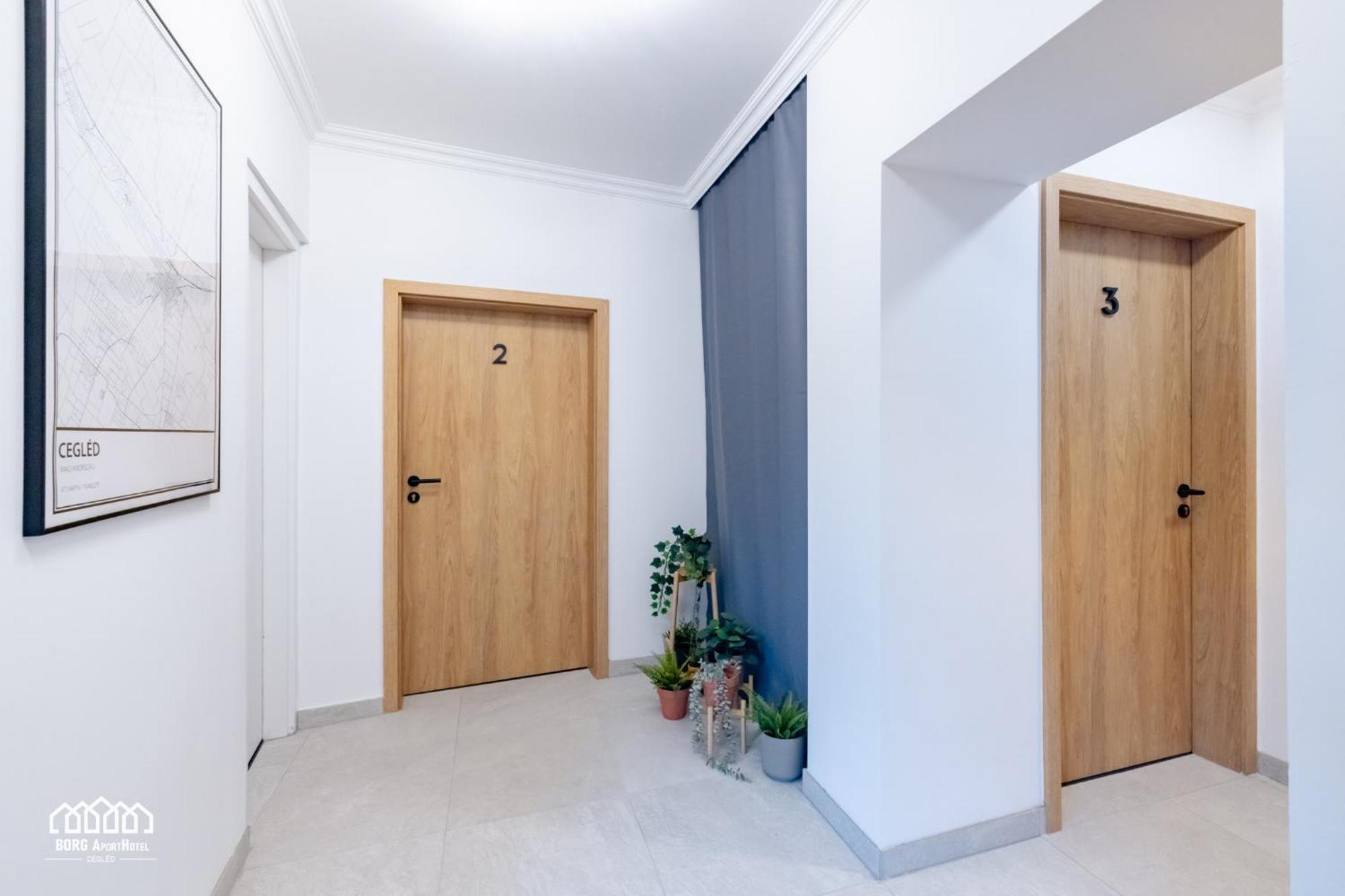 Borg Apartmanhaz Apartment Cegled